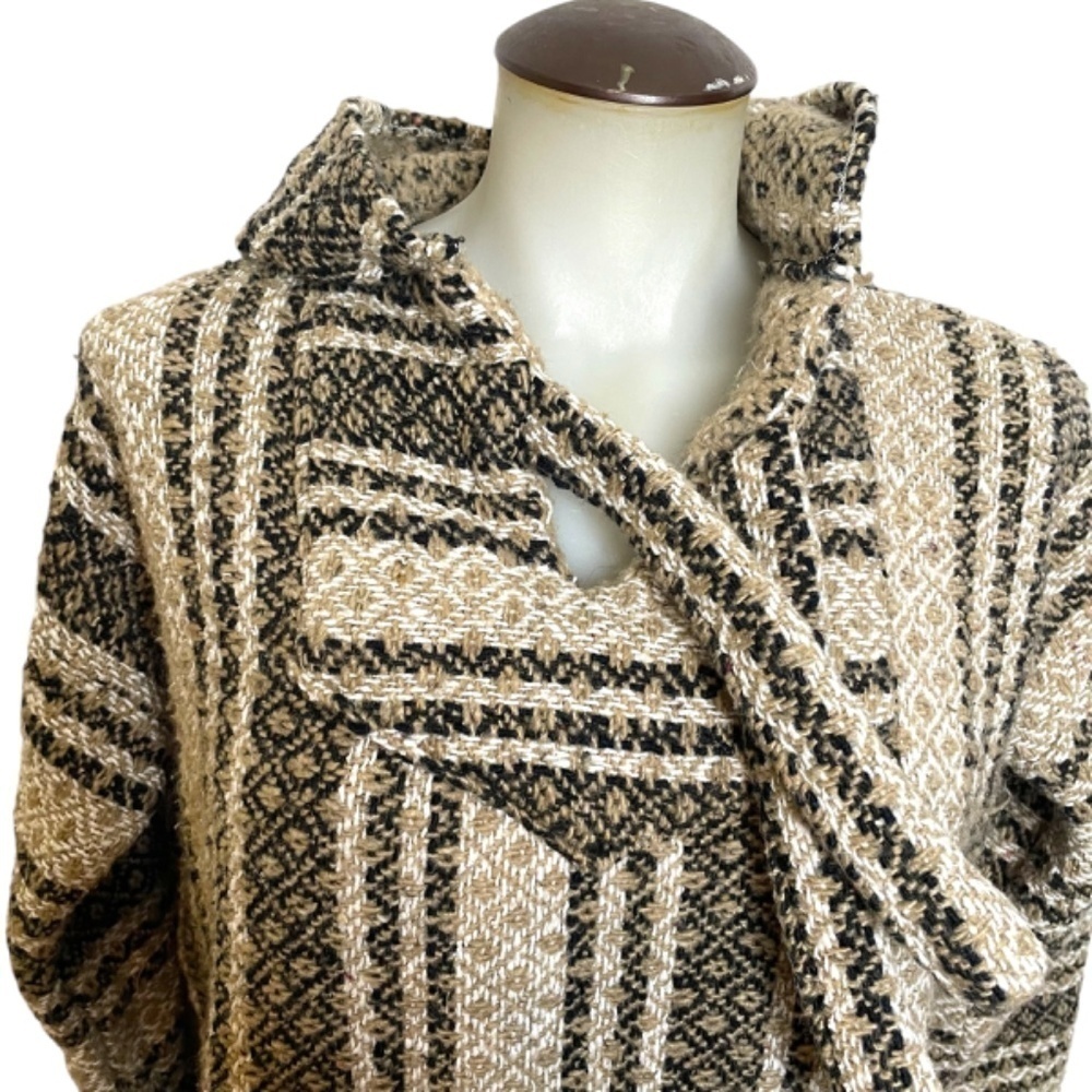 Mexican pop over Hoody 🤍 - Picture 7 of 9